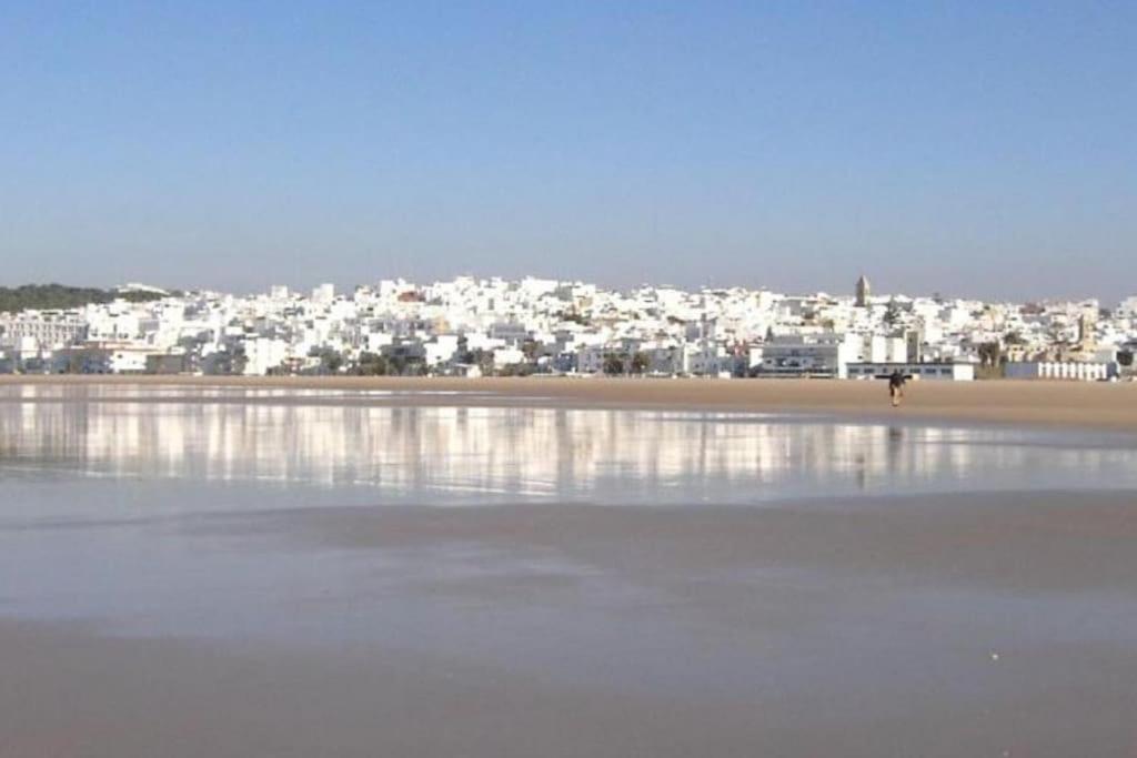 Casa Lola Conil, Azotea Al Mar Y Parking Solo Familias O Parejas Villa Conil De La Frontera Dış mekan fotoğraf