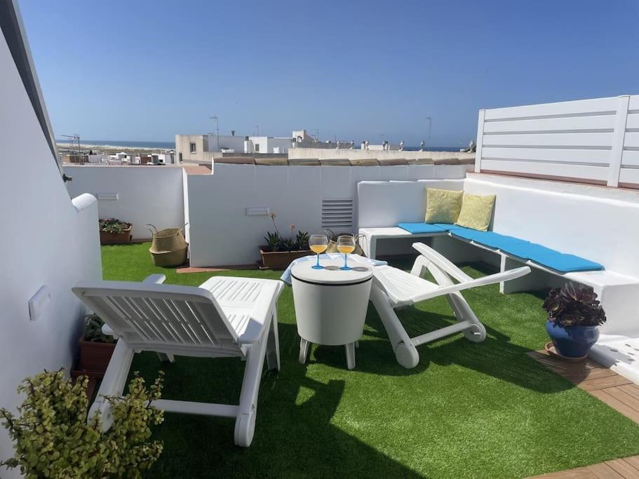 Casa Lola Conil, Azotea Al Mar Y Parking Solo Familias O Parejas Villa Conil De La Frontera Dış mekan fotoğraf
