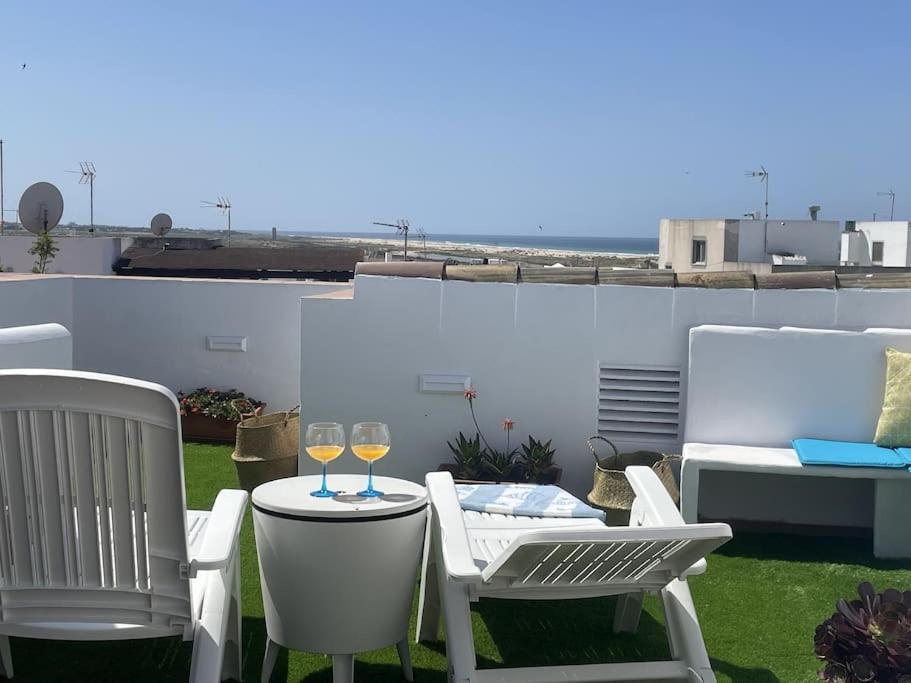 Casa Lola Conil, Azotea Al Mar Y Parking Solo Familias O Parejas Villa Conil De La Frontera Dış mekan fotoğraf